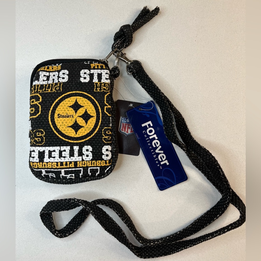 NFL Pittsburgh Steelers Detachable Crossbody Wallet ~ Forever Collectibles